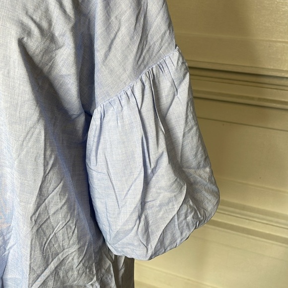 Loft Light Blue Puffy Sleeve Top Size Small - Picture 4 of 6